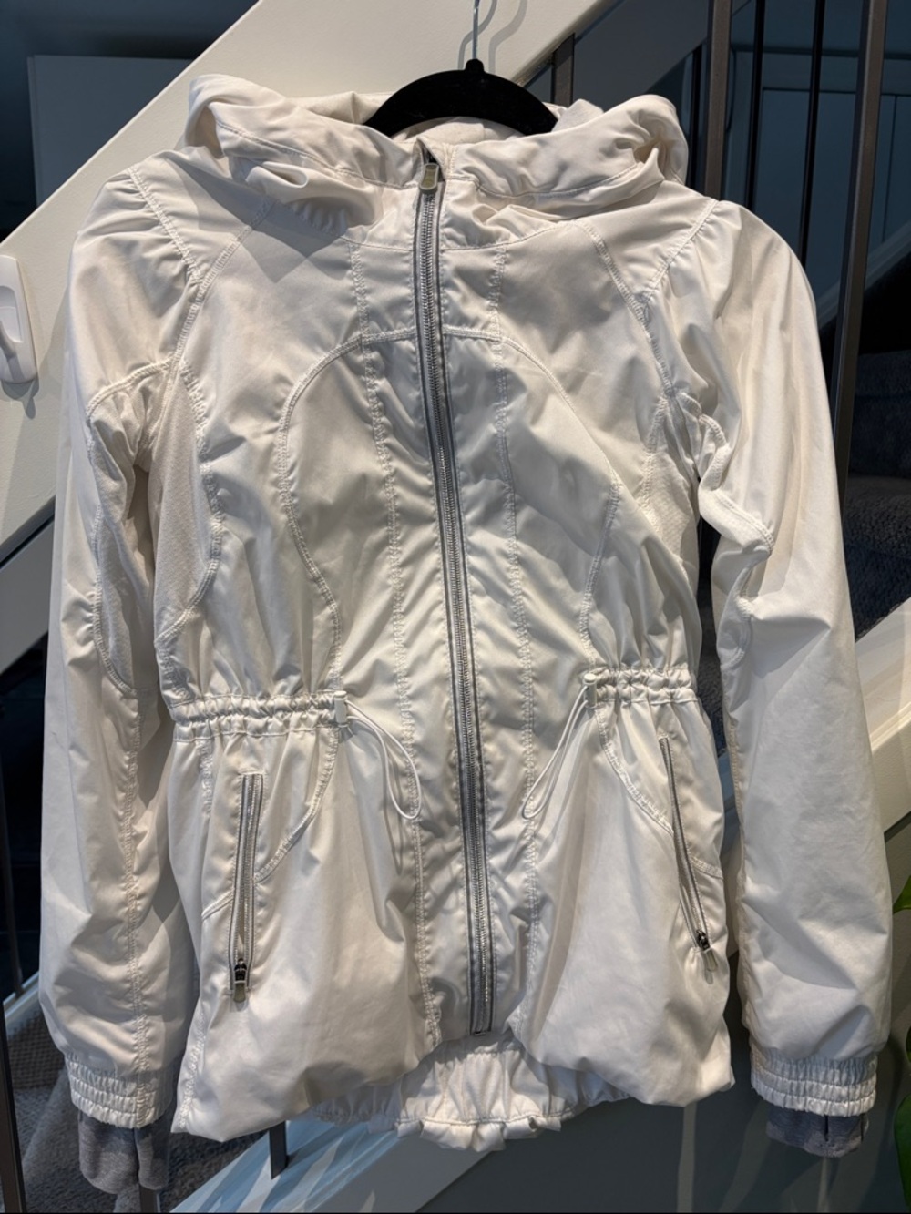 LULULEMON Running Jacket in White